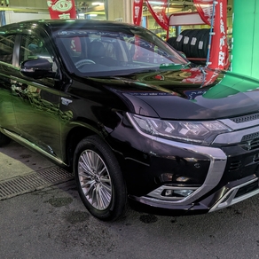 三菱・アウトランダー