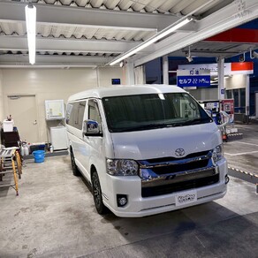 トヨタ・ハイエース(ワイド・ミドルルーフ)
