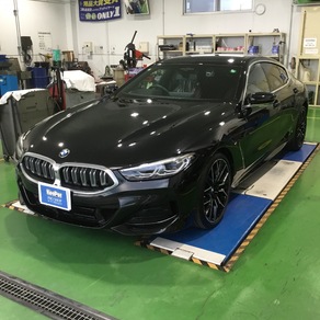 BMW・8シリーズ