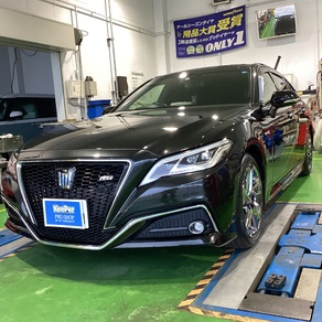トヨタ・クラウン