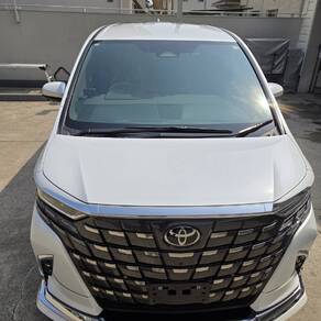 トヨタ・アルファード