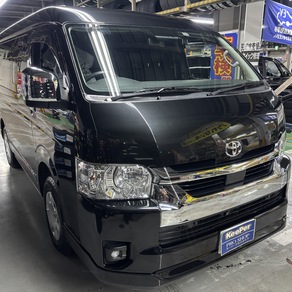 トヨタ・ハイエース(ワイド・ミドルルーフ)