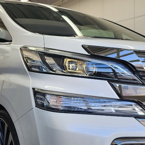 トヨタ・ヴェルファイア