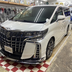 トヨタ・アルファード