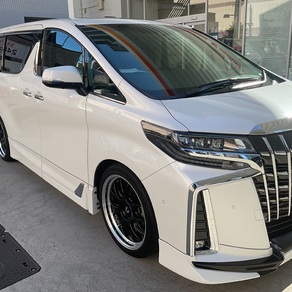 トヨタ・アルファード