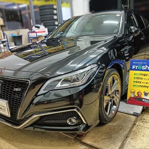 トヨタ・クラウン