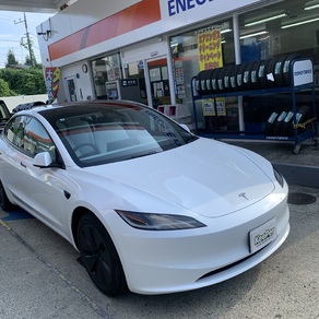 その他・テスラ・モデル３