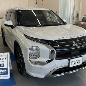 三菱・アウトランダー