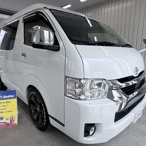トヨタ・ハイエース(ワイド・ミドルルーフ)