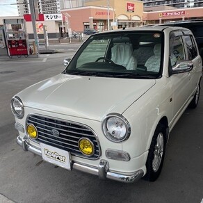 ダイハツ・ミラジーノ