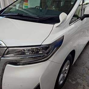 トヨタ・アルファード