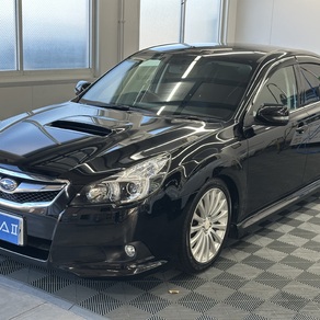 スバル・レガシィB4