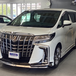 トヨタ・アルファード