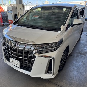 トヨタ・アルファード