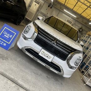 三菱・アウトランダー