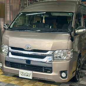 トヨタ・ハイエース(ワイド・ミドルルーフ)