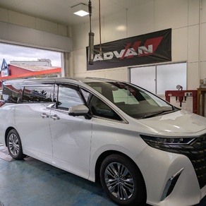 トヨタ・アルファード