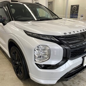 三菱・アウトランダー