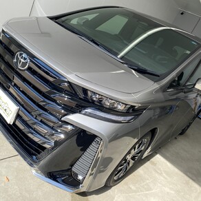 トヨタ・ヴェルファイア