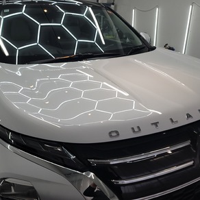 三菱・アウトランダー