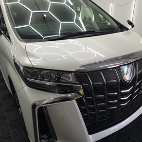 トヨタ・アルファード