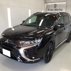 三菱・アウトランダー