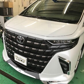 トヨタ・アルファード