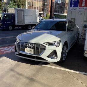 アウディ・e-tron S スポーツバック