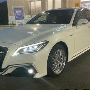 トヨタ・クラウン