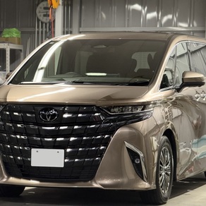 トヨタ・アルファード