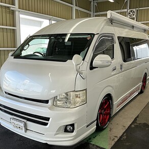 トヨタ・ハイエース (ハイルーフ・スーパーロング)