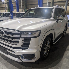 トヨタ・ランドクルーザー300