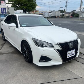 トヨタ・クラウン