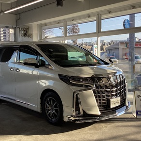 トヨタ・アルファード