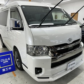 トヨタ・ハイエース(ワイド・ミドルルーフ)