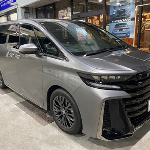 トヨタ・ヴェルファイア