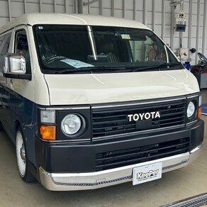 トヨタ・ハイエース(ワイド・ミドルルーフ)