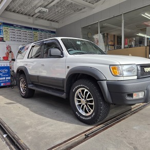 トヨタ・ハイラックスサーフ