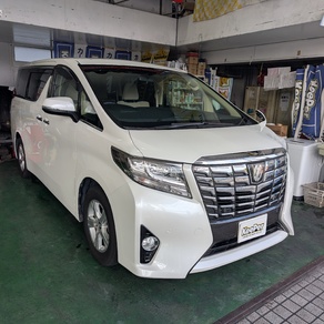 トヨタ・アルファード