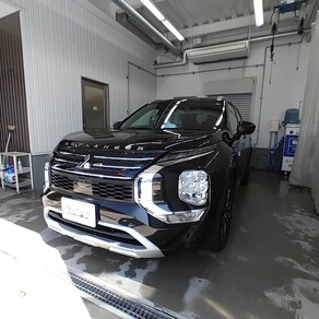 三菱・アウトランダー