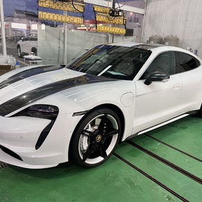 ポルシェ・タイカン