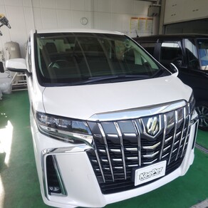 トヨタ・アルファード