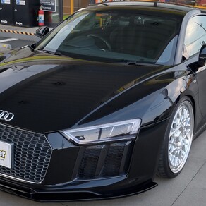アウディ・R8