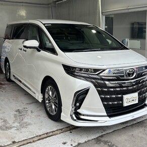 トヨタ・アルファード
