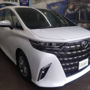 トヨタ・アルファード