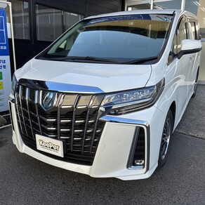 トヨタ・アルファード