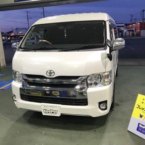 トヨタ・ハイエース(ワイド・ミドルルーフ)