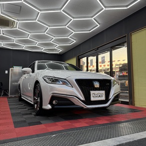 トヨタ・クラウン