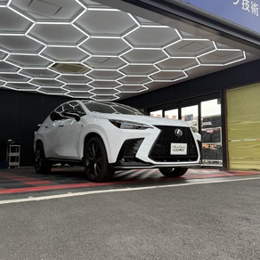 レクサス・NX