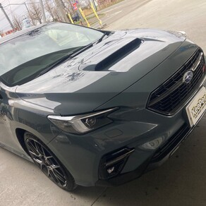 スバル・レヴォーグ